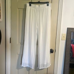 White lined linen baggy pants